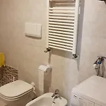 卡萨玉立公寓 *